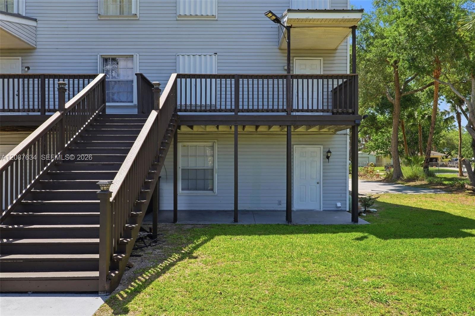 207 SE 6th Avenue — photo 11
