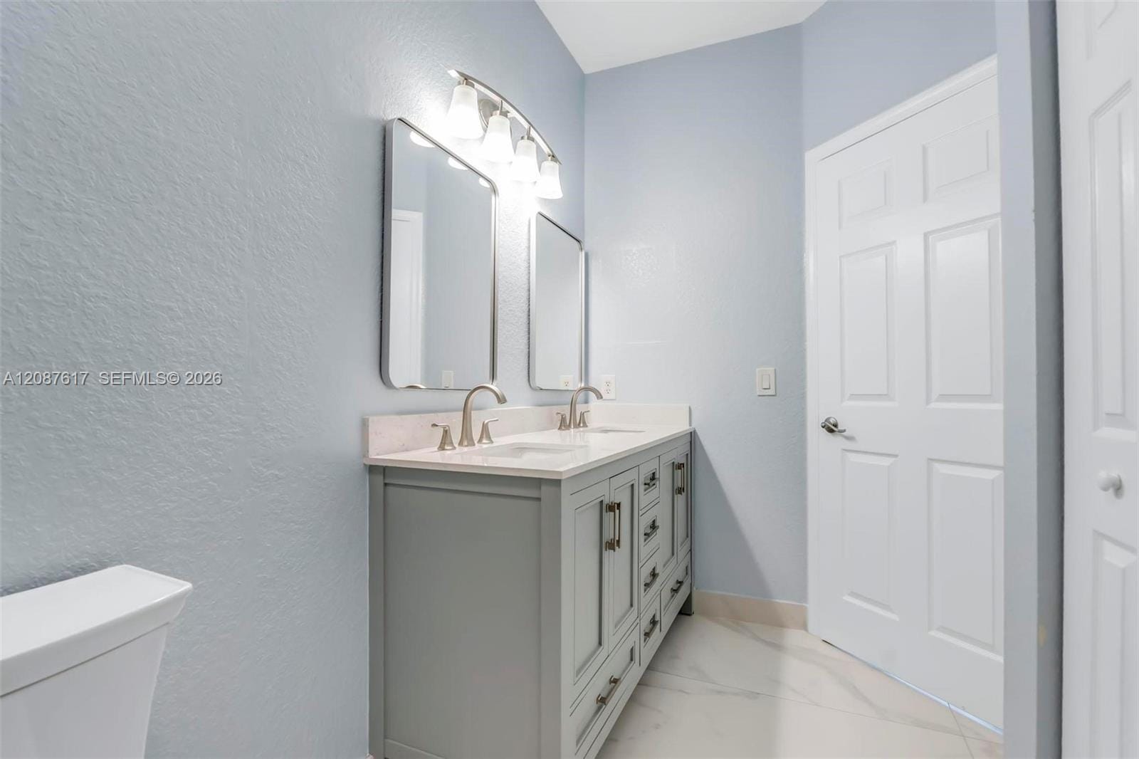 8870 N Isles Circle, Tamarac, FL 33321 photo 17