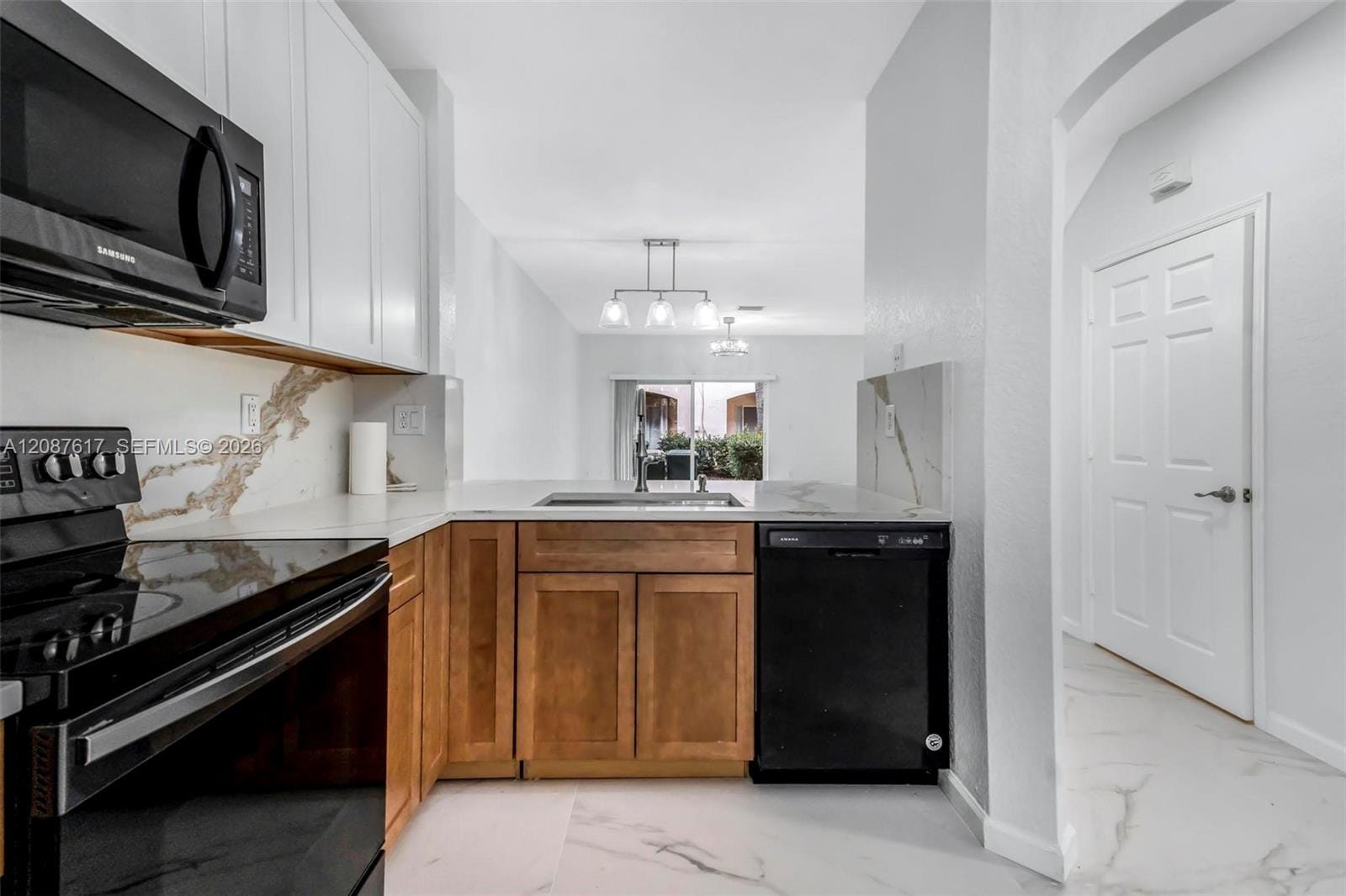 8870 N Isles Circle, Tamarac, FL 33321 photo 10