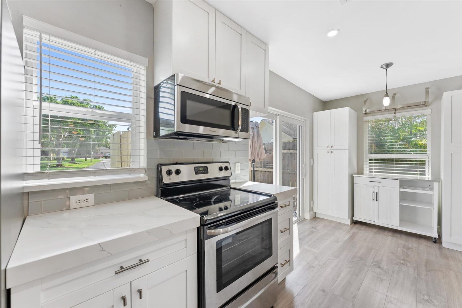 191 SE 1st Circle — photo 4