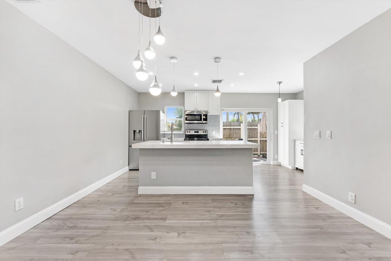 191 SE 1st Circle — photo 10