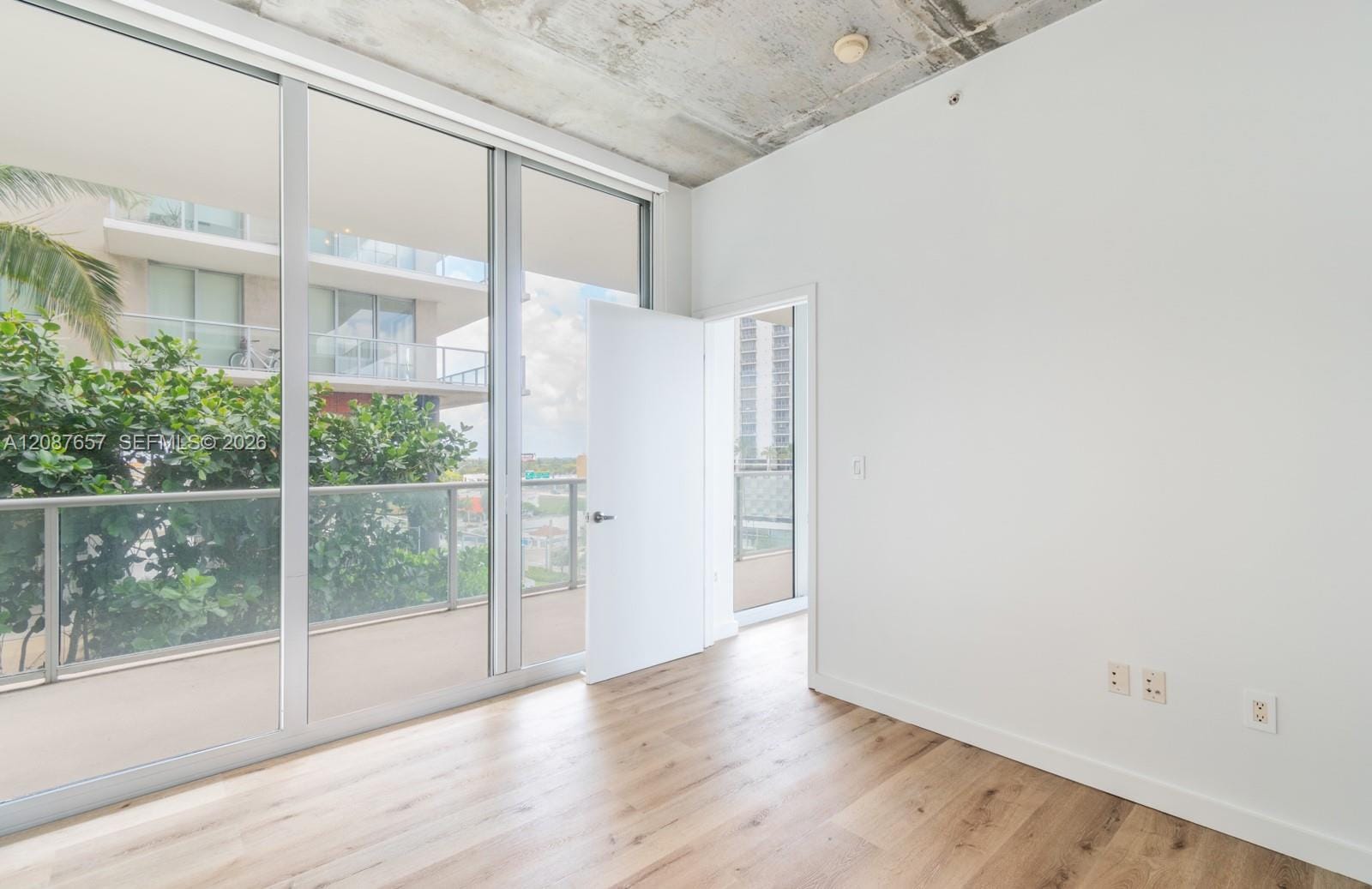 3470 E Coast Avenue H804, Miami, FL 33137 photo 14
