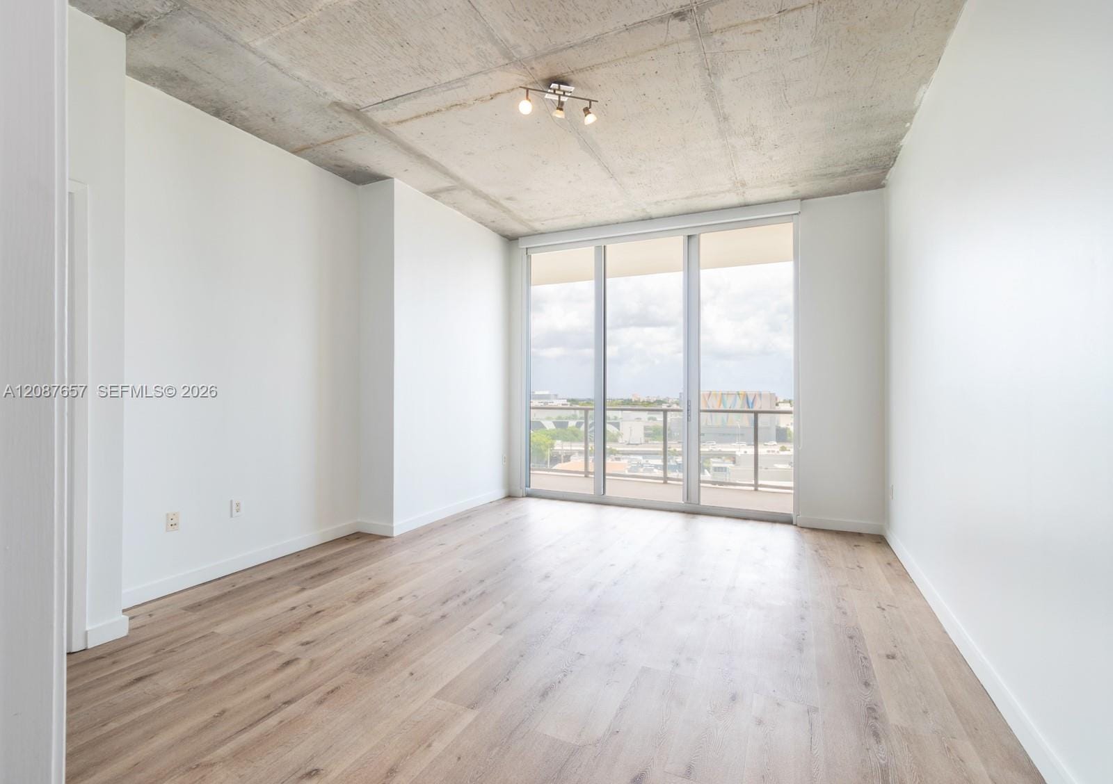 3470 E Coast Avenue H804, Miami, FL 33137 photo 19