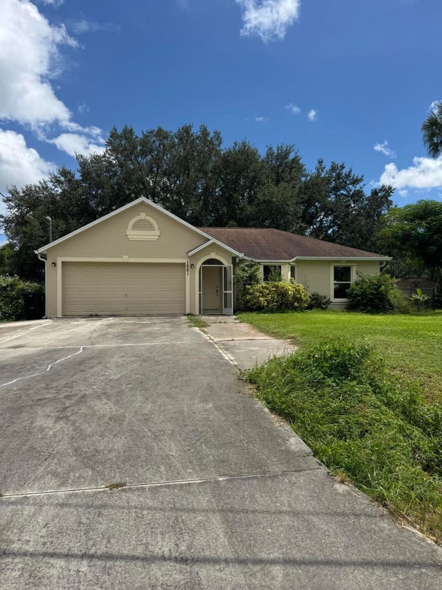 1881 SW Agnes Street, Port St. Lucie, FL 34953