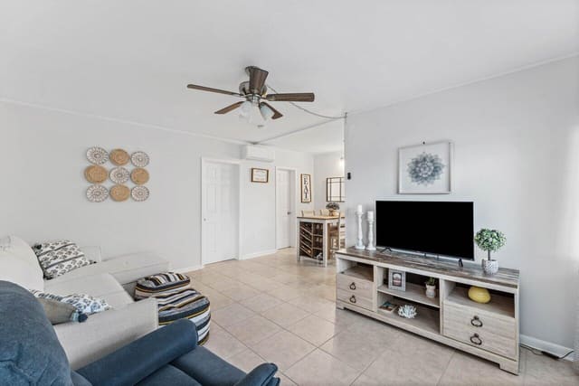 11 SW 4th Avenue Unit 6, Boca Raton, FL 33432