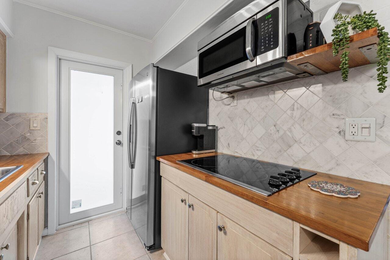 11 SW 4th Avenue Unit 6, Boca Raton, FL 33432 photo 8