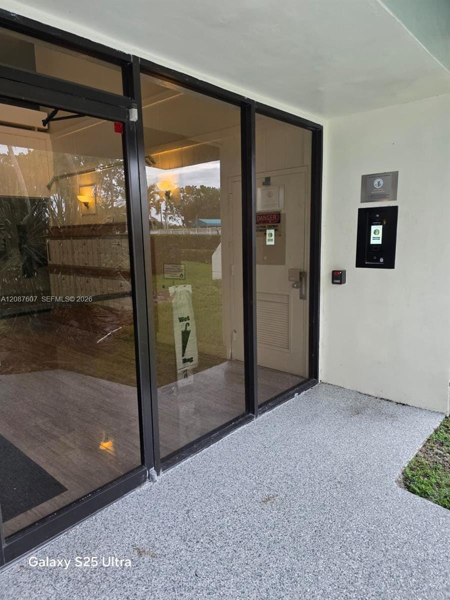 301 Racquet Club Road 310 — photo 3