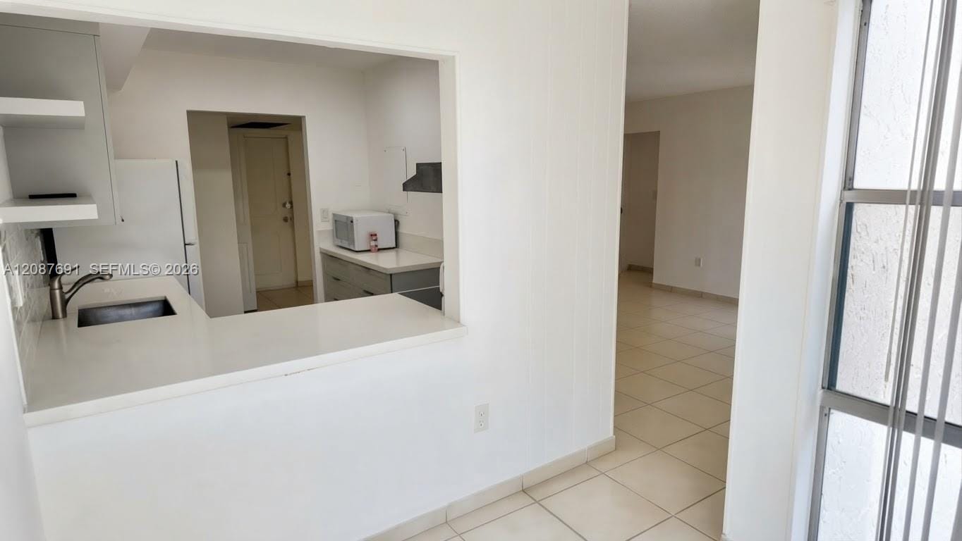 200 177th Drive 308, Sunny Isles Beach, FL 33160 photo 12