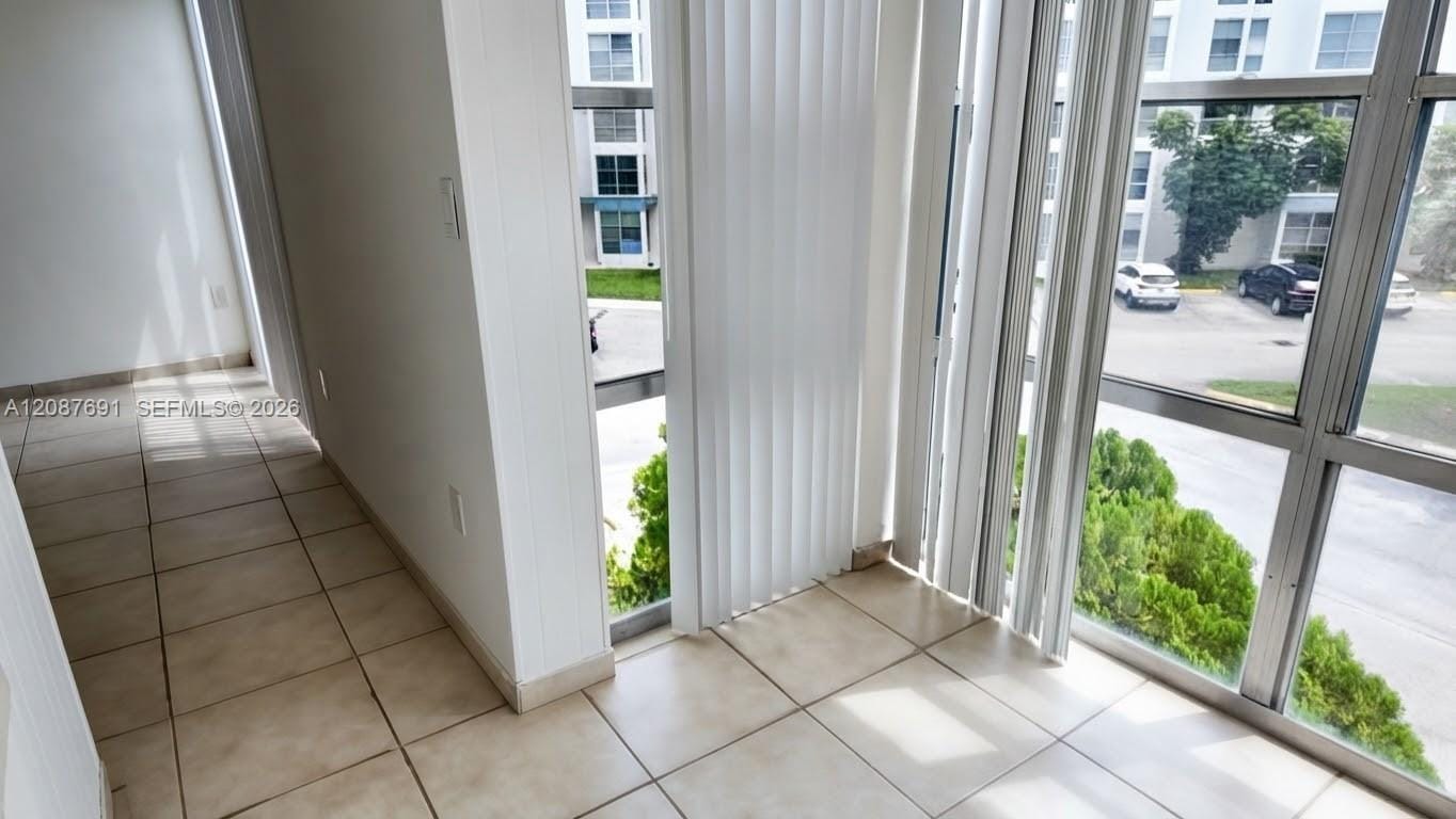 200 177th Drive 308, Sunny Isles Beach, FL 33160 photo 20
