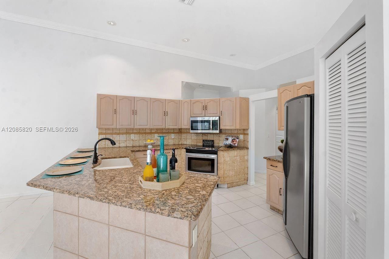 900 Spoonbill Circle, Weston, FL 33326 photo 14