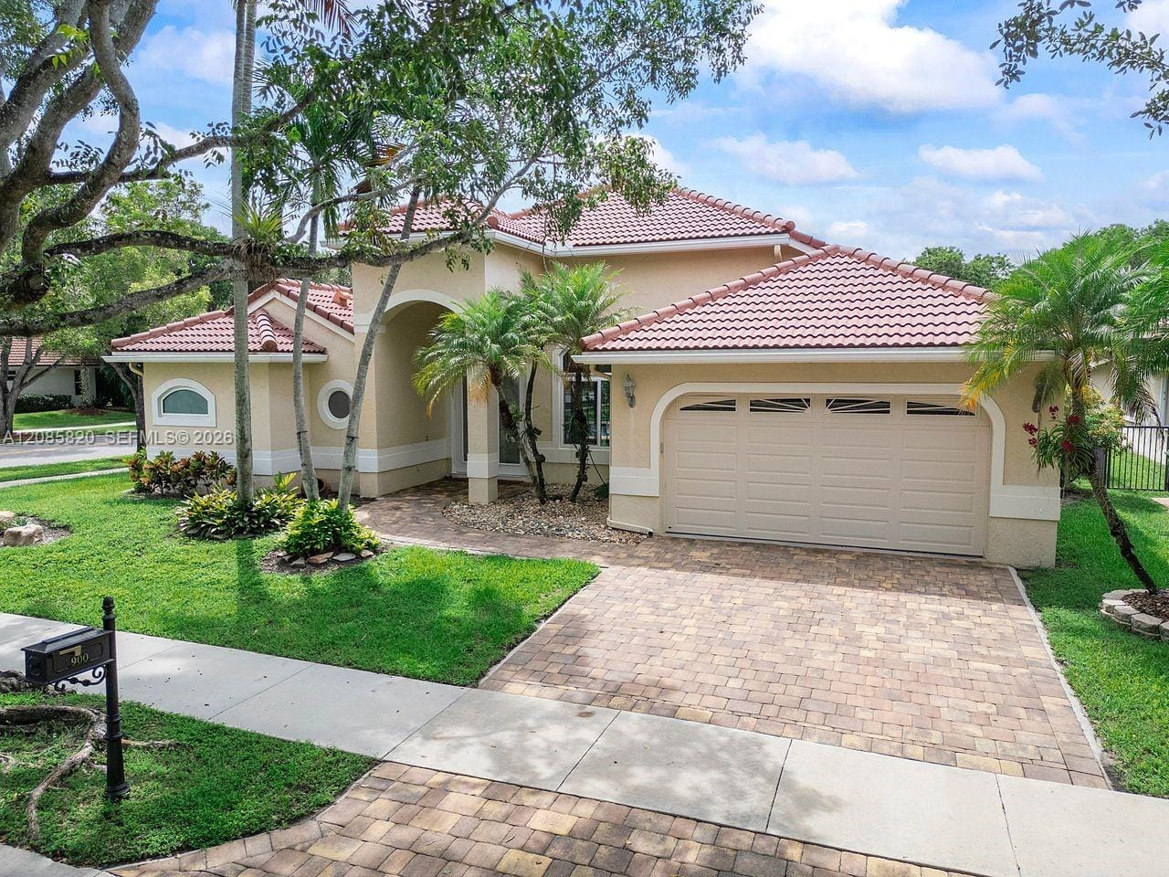 900 Spoonbill Circle — photo 10