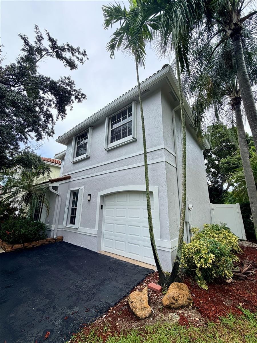 949 Jade Court 949 — photo 1
