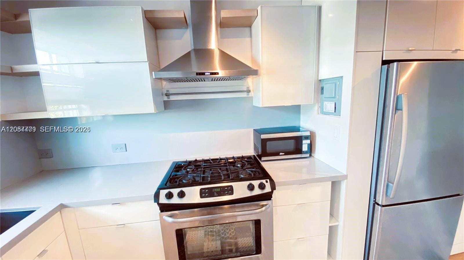 8620 Byron Avenue 86208A, Miami Beach, FL 33141 photo 2