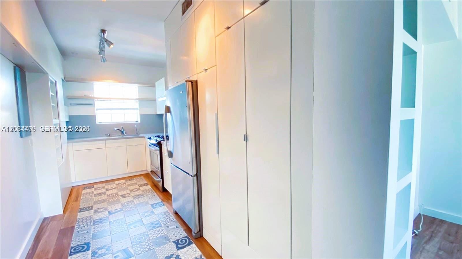8620 Byron Avenue 86208A, Miami Beach, FL 33141 photo 4