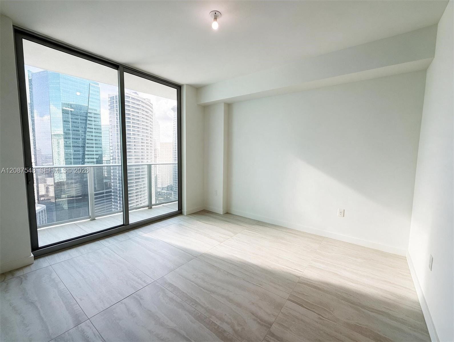 77 SE 5th Street 4003, Miami, FL 33131 photo 13