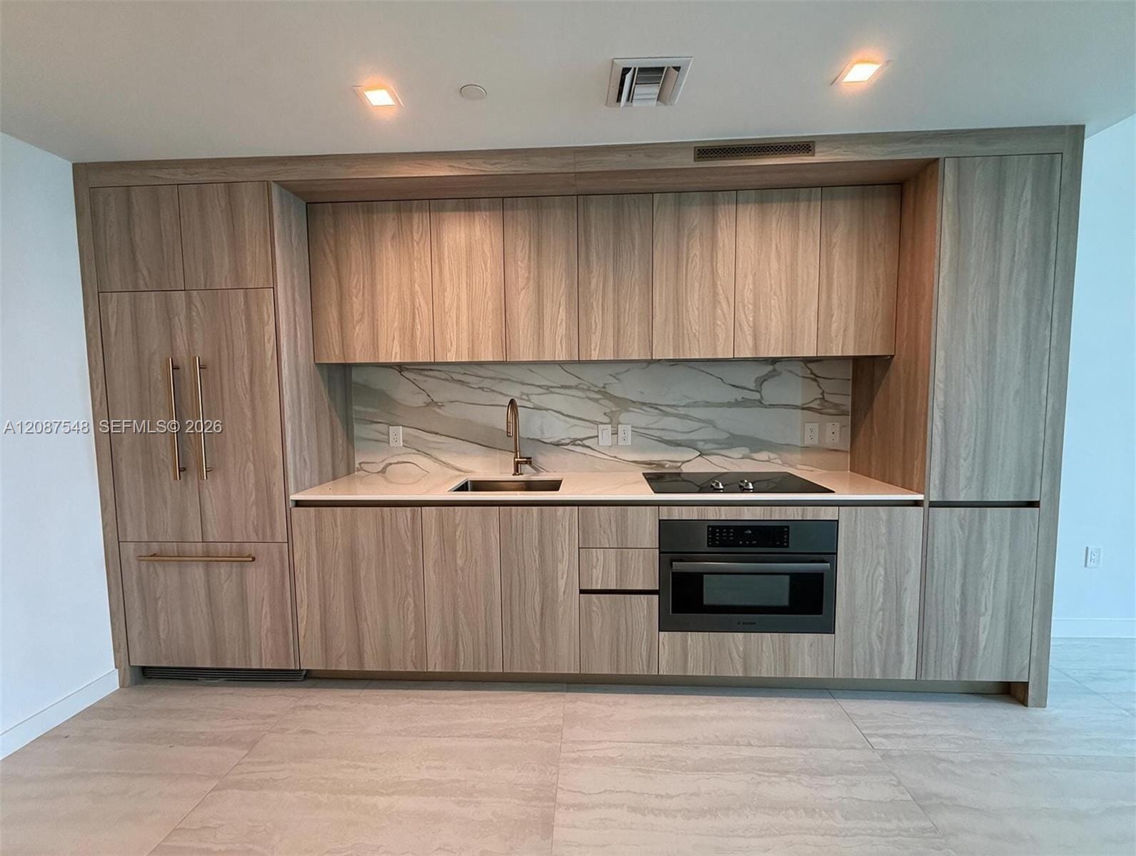 77 SE 5th Street 4003, Miami, FL 33131 photo 4