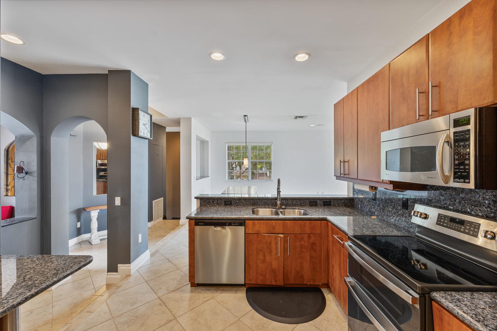 6380 BELLA Circle 905, Boynton Beach, FL 33437 photo 12