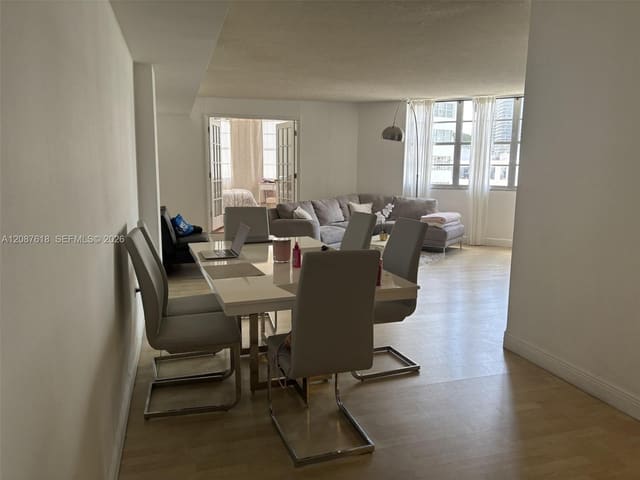 801 Brickell Bay Drive 964, Miami, FL 33131