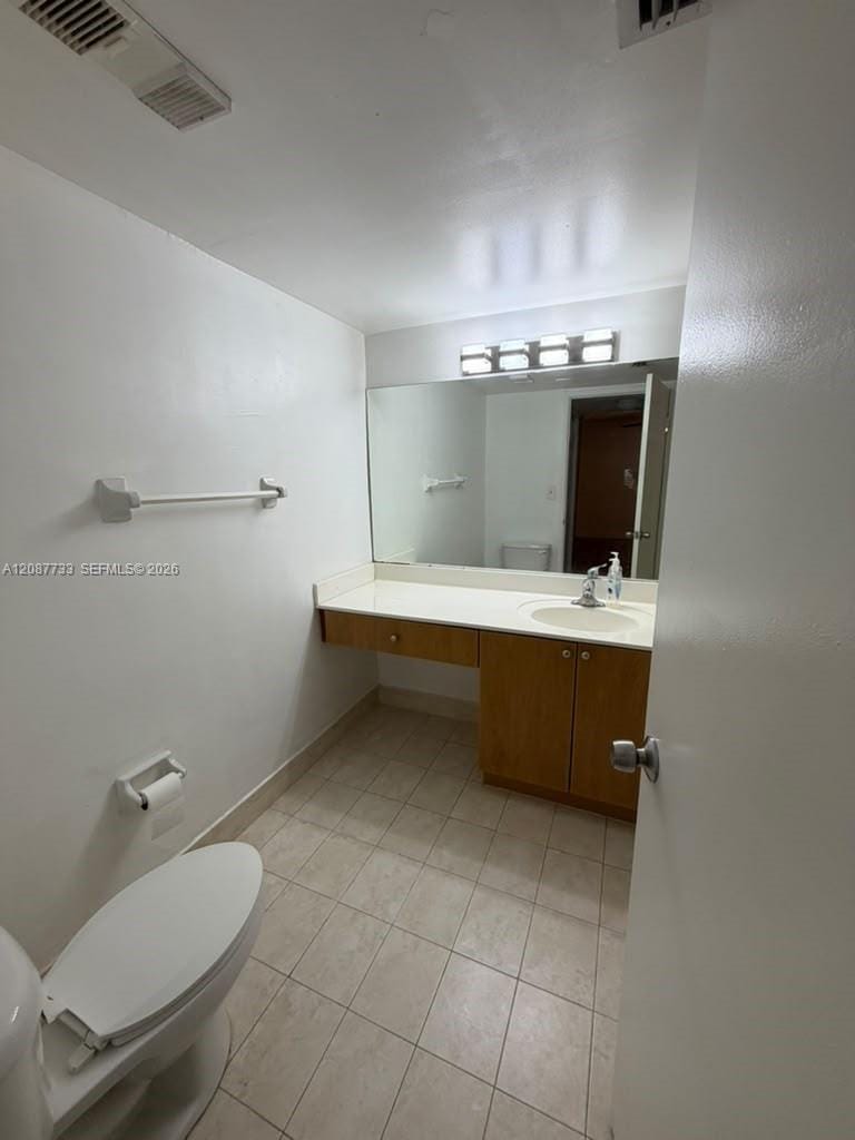 4746 NW 97th Place 216, Doral, FL 33178 photo 10