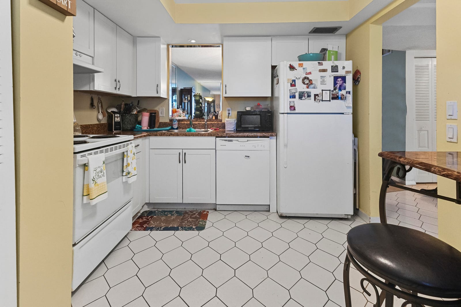 1470 NW 80th Avenue Apt 204 — photo 4
