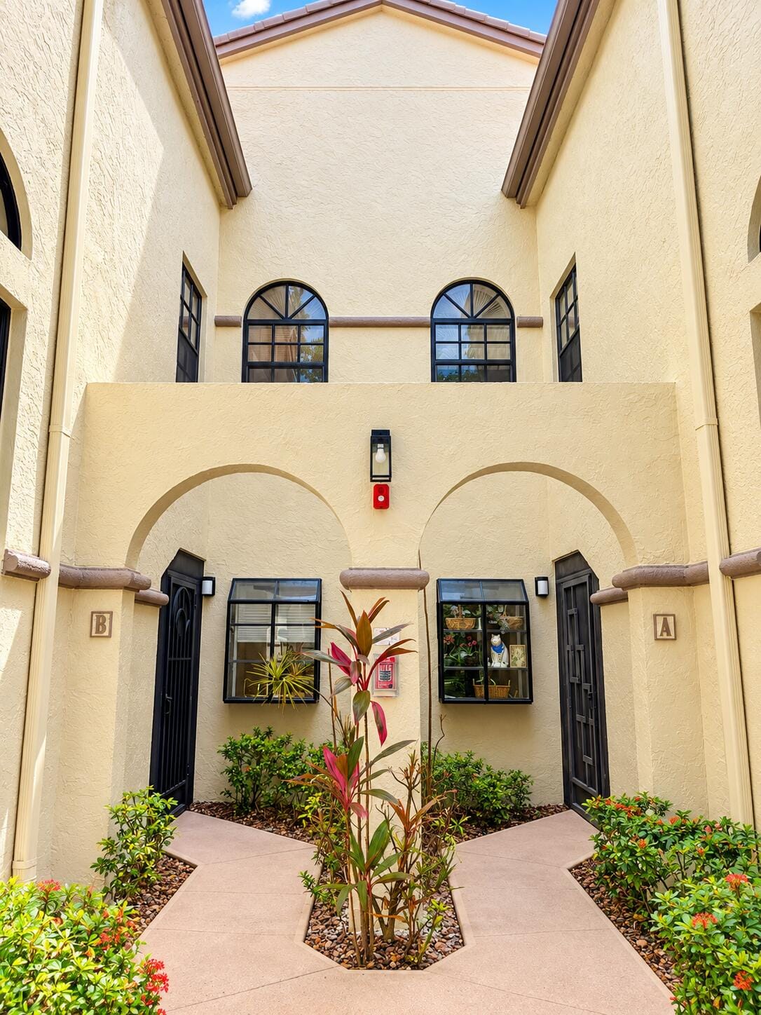 5115 EUROPA Drive B, Boynton Beach, FL 33437 photo 2