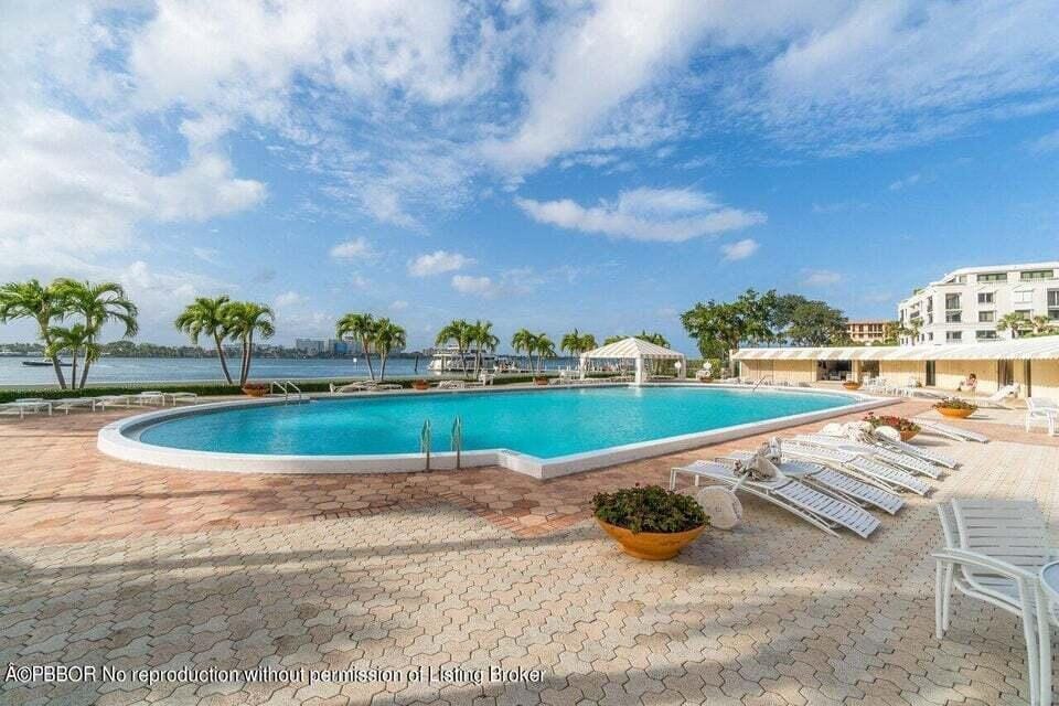 150 Bradley 0403 Place 403, Palm Beach, FL 33480 photo 22