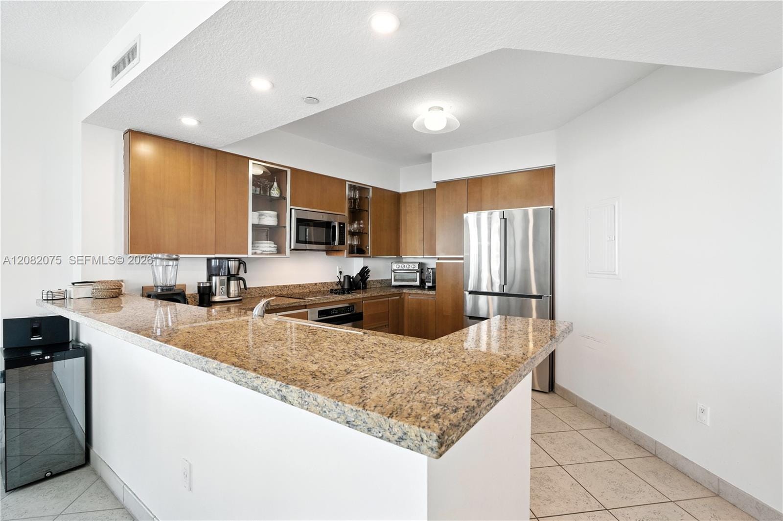 10 Venetian Way 604 — photo 6