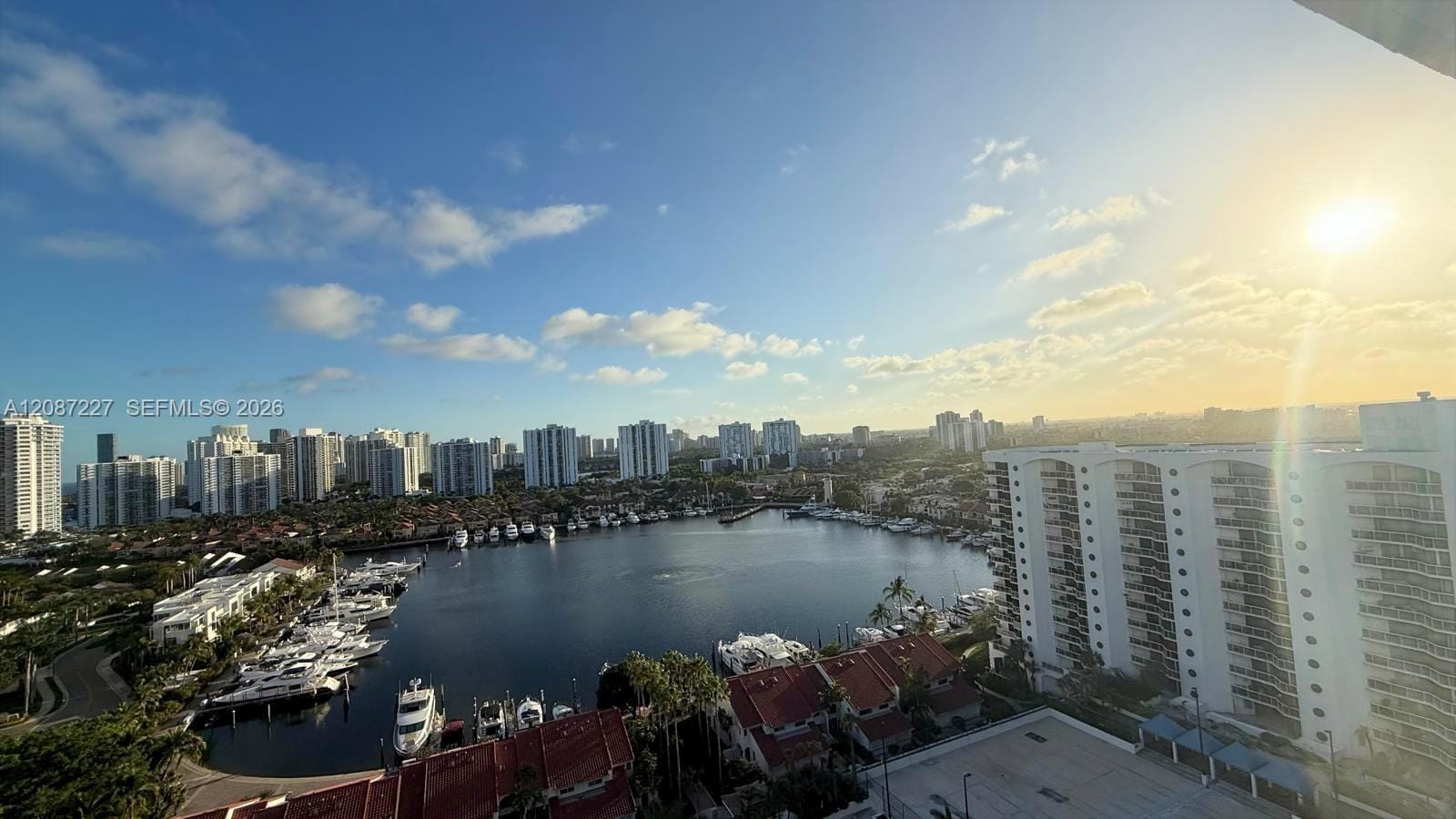 3640 Yacht Club Drive 1807 — photo 2
