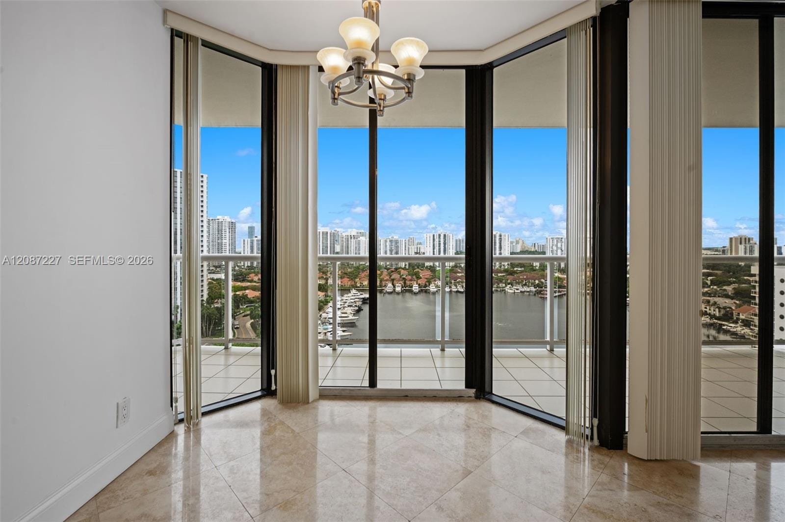 3640 Yacht Club Drive 1807 — photo 12
