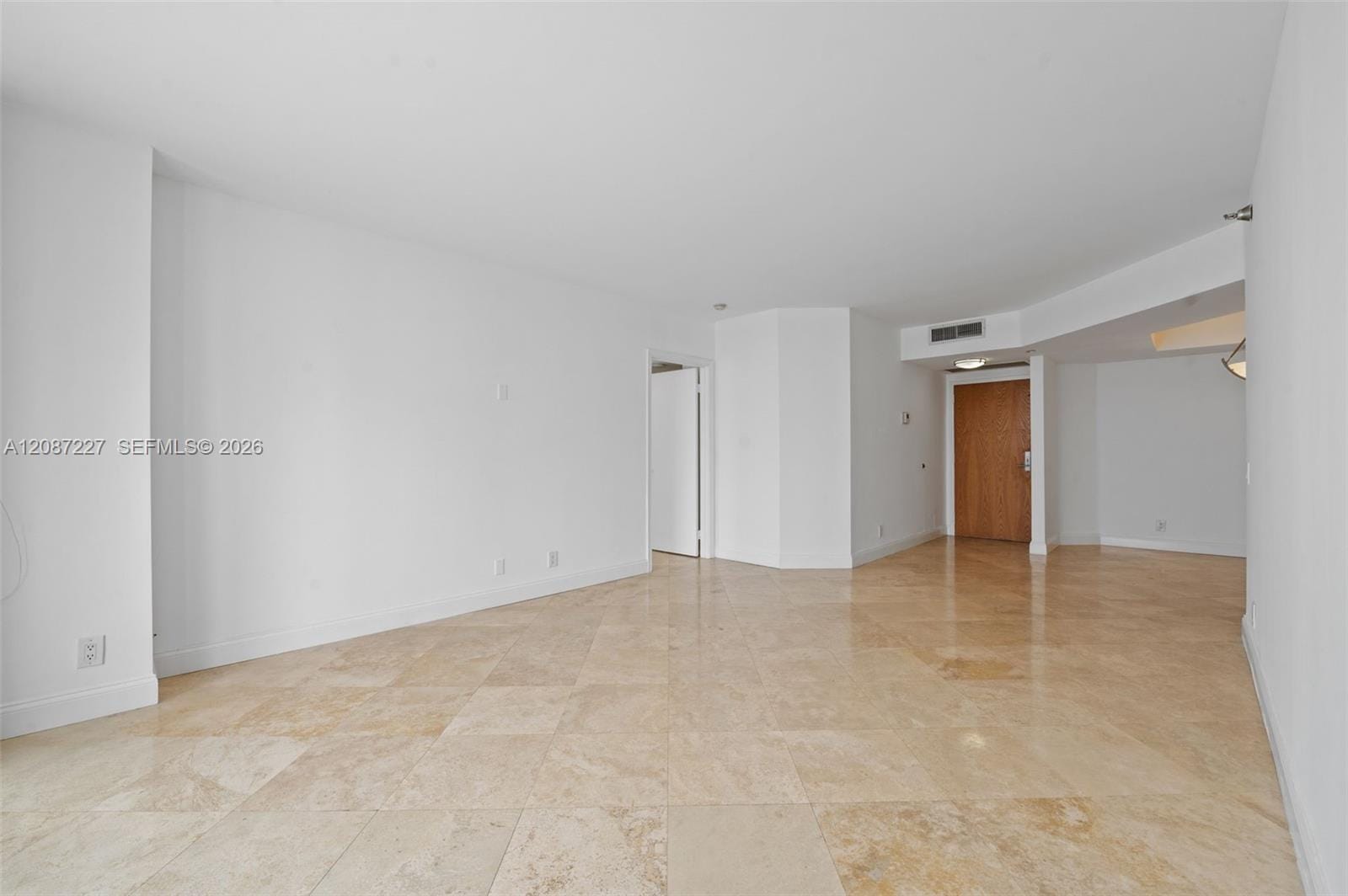 3640 Yacht Club Drive 1807 — photo 6
