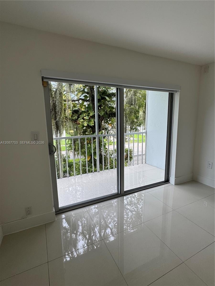 12290 NE 11th Court 101, North Miami, FL 33161 photo 8