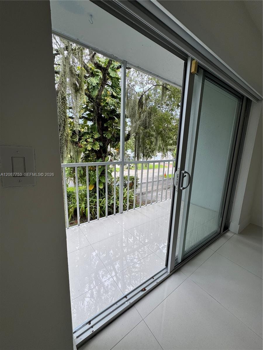 12290 NE 11th Court 101, North Miami, FL 33161 photo 9