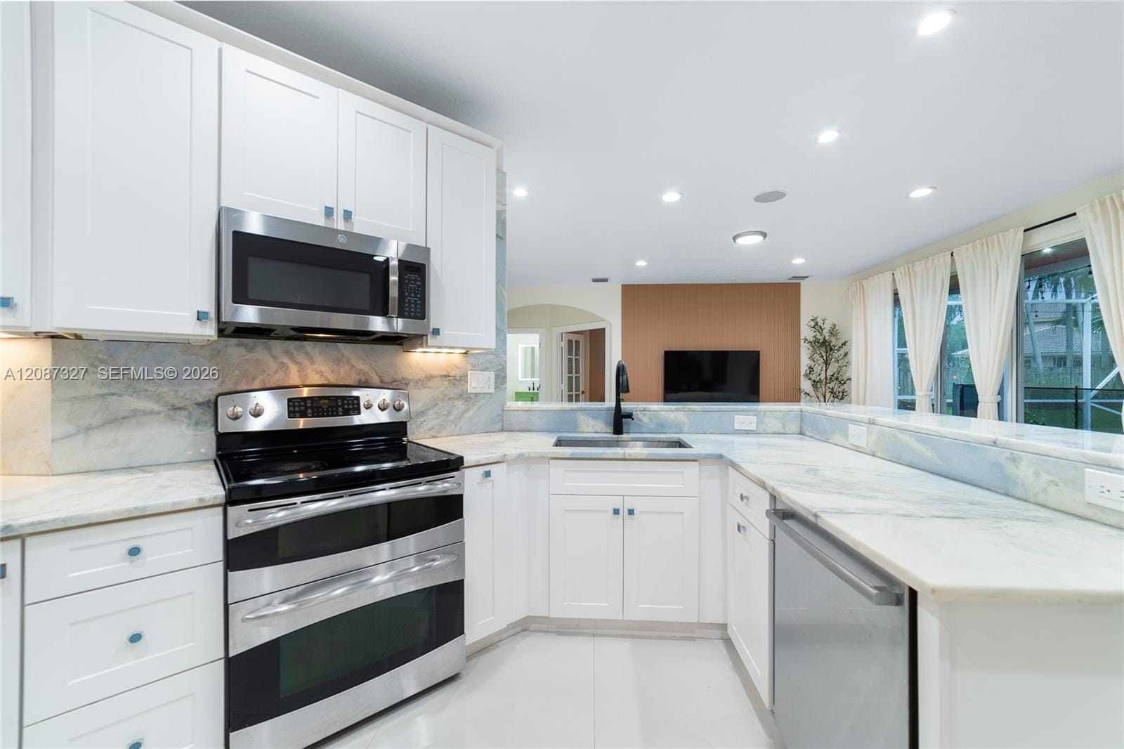 16759 NW 15th Street — photo 12