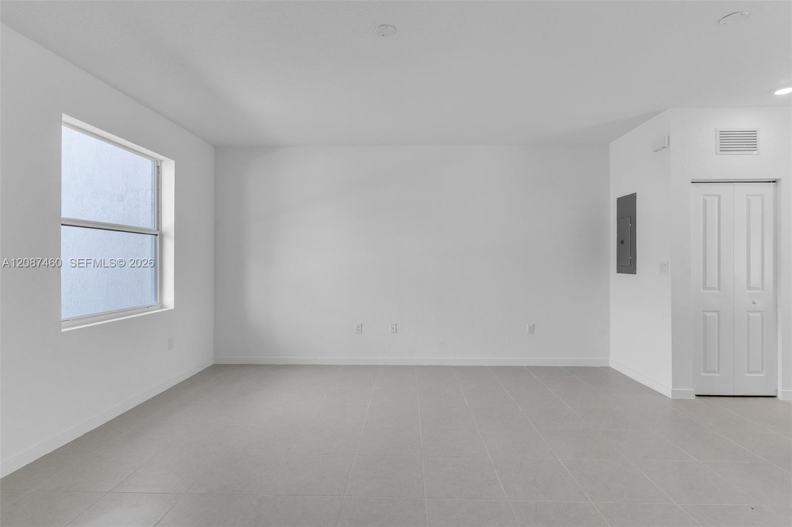 1081 SE 3rd Street — photo 6