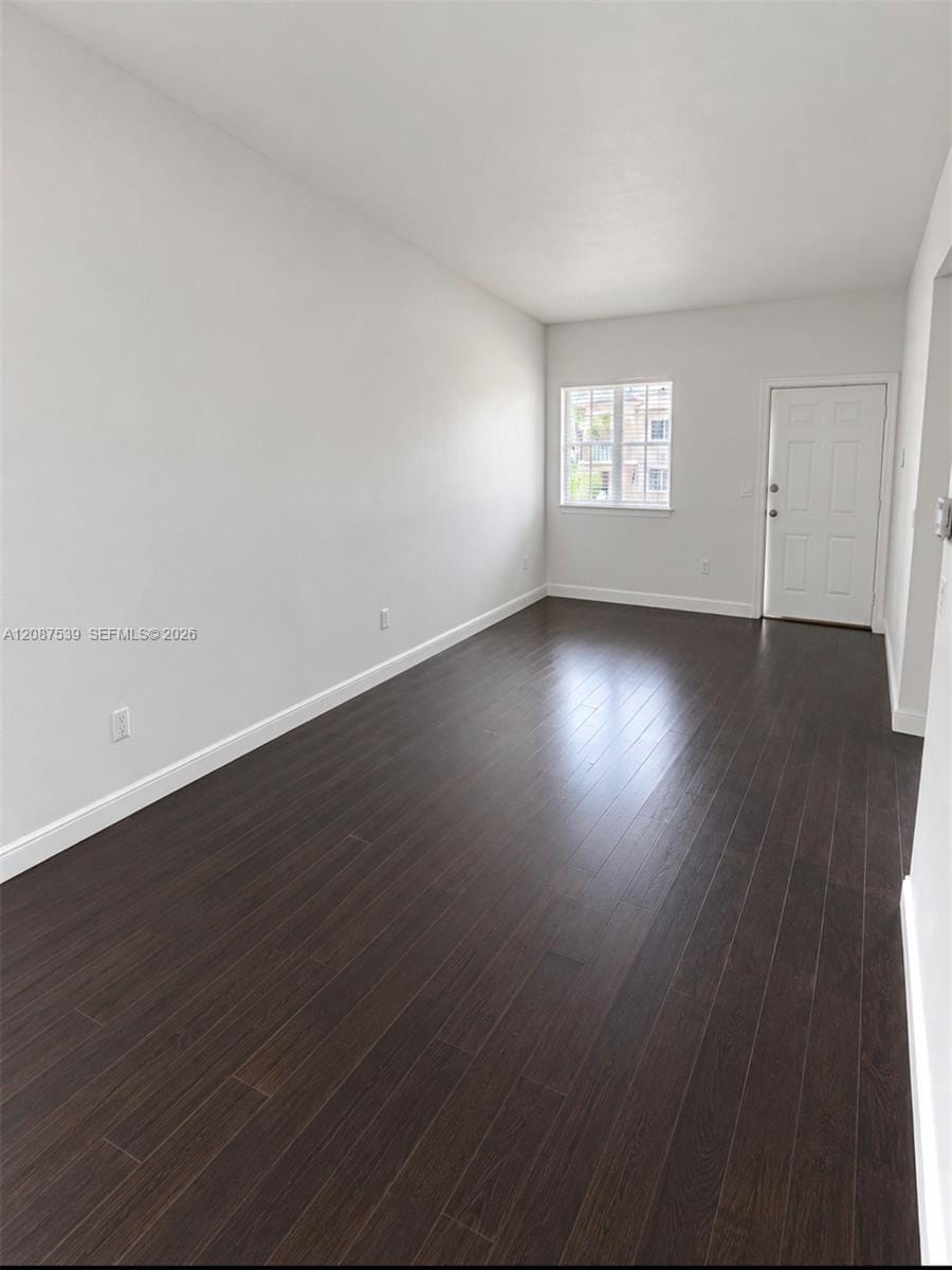 1250 SE 28th Court 204 — photo 4