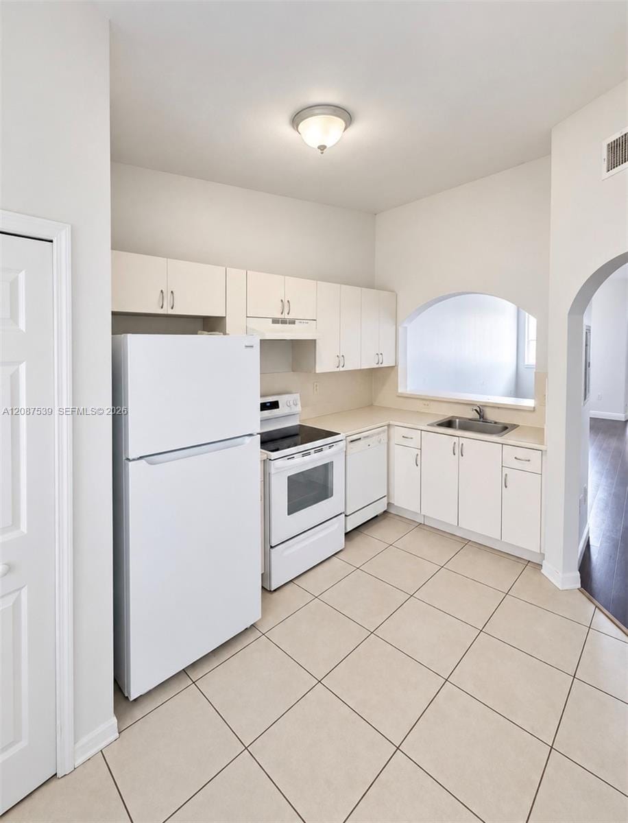 1250 SE 28th Court 204 — photo 5