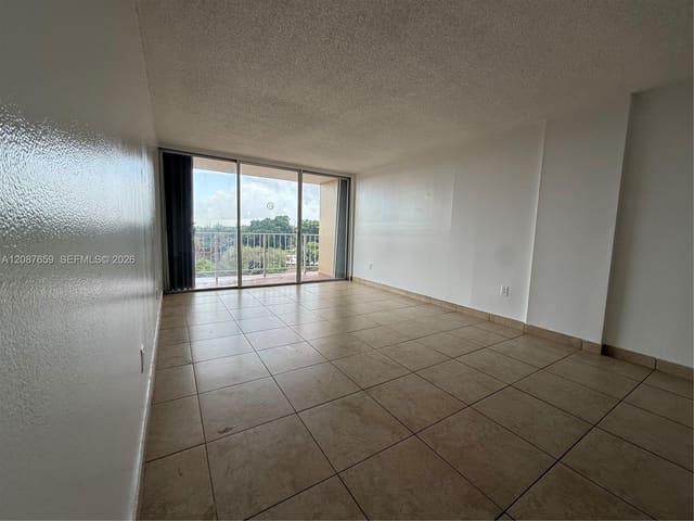 13120 SW 92nd Avenue B-520, Miami, FL 33176