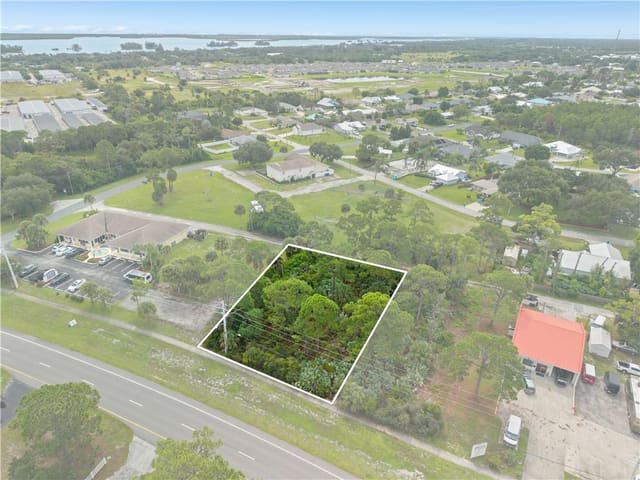 269 SEBASTIAN Boulevard, Sebastian, FL 32958