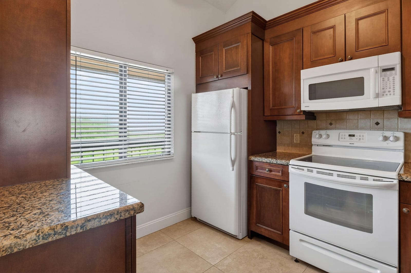 101 Ocean Bluffs Boulevard 504, Jupiter, FL 33477 photo 17