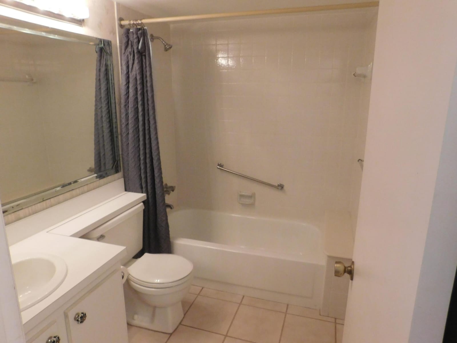 627 SEA PINE Way A2, Greenacres, FL 33415 photo 12