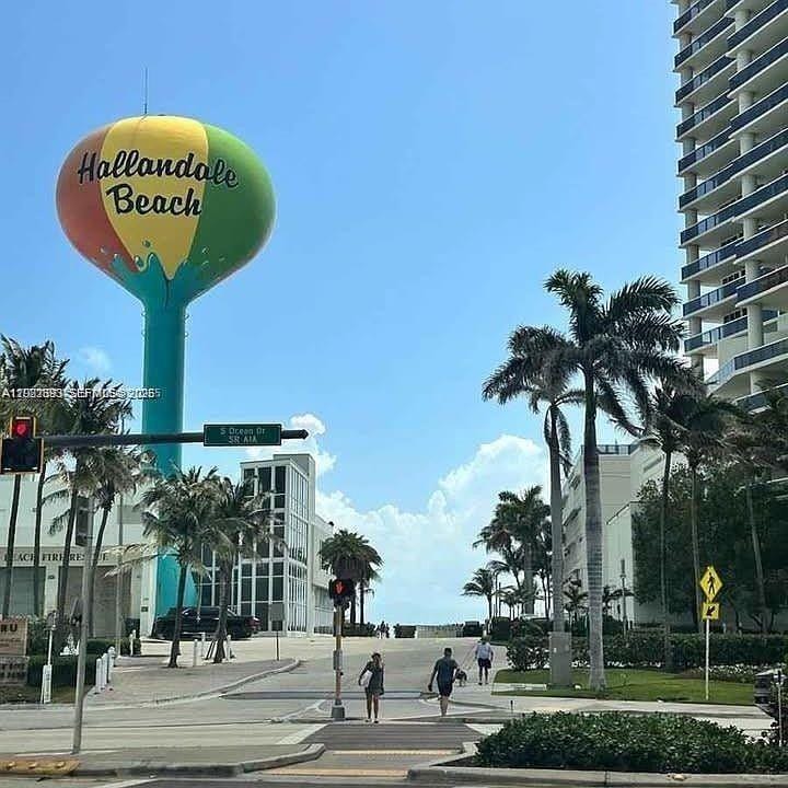 2200 E Hallandale Beach Boulevard 610 — photo 2
