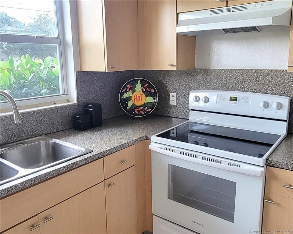 1038 Trinidad Avenue — photo 11