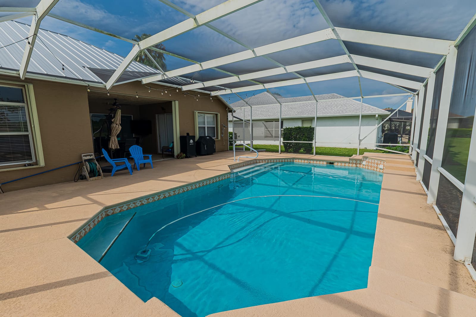 208 SW Whitewood Drive, Port St. Lucie, FL 34953 photo 2