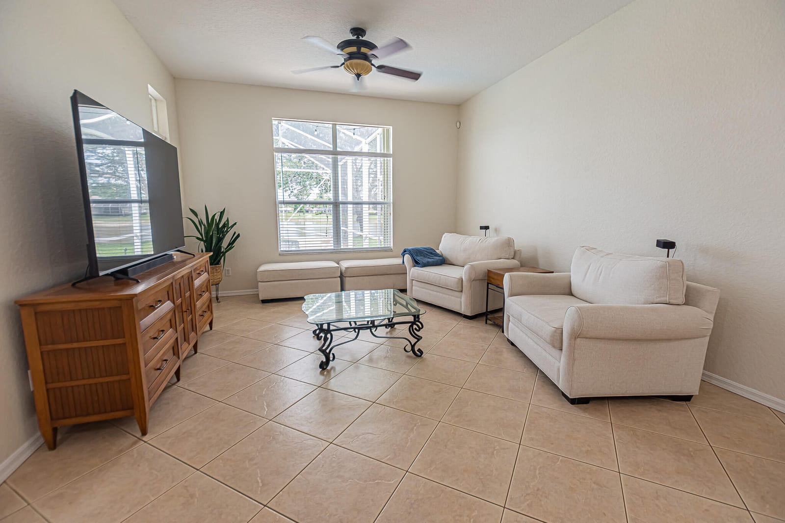 208 SW Whitewood Drive, Port St. Lucie, FL 34953 photo 4