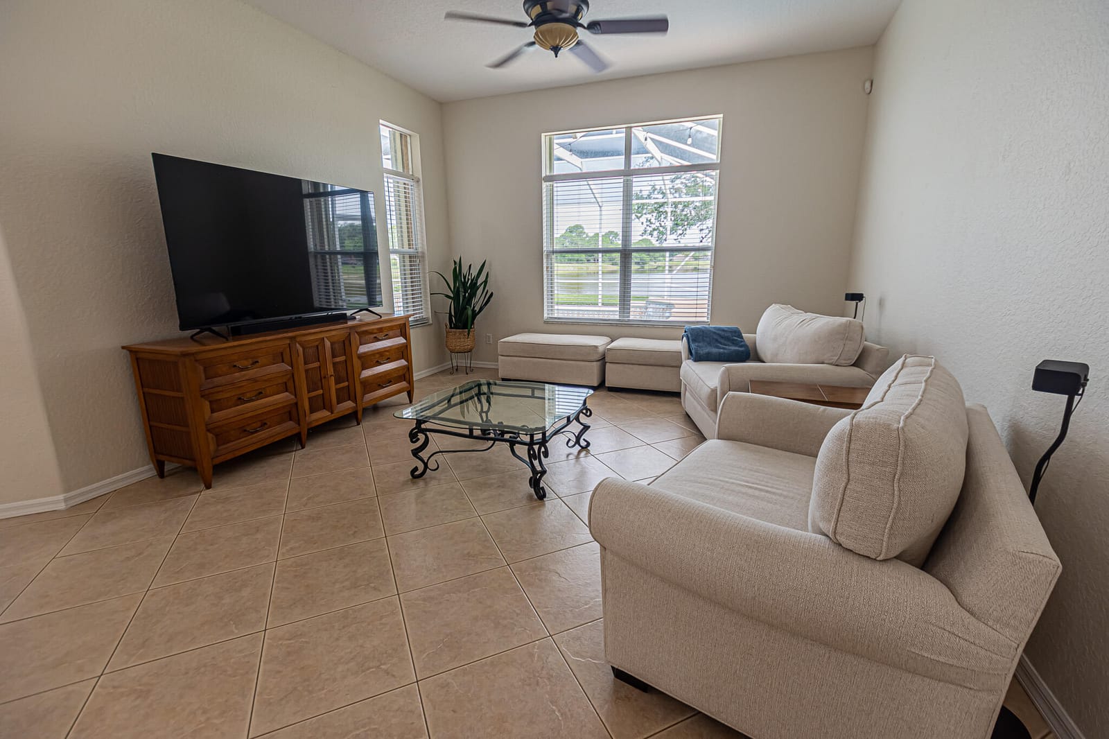 208 SW Whitewood Drive, Port St. Lucie, FL 34953 photo 5