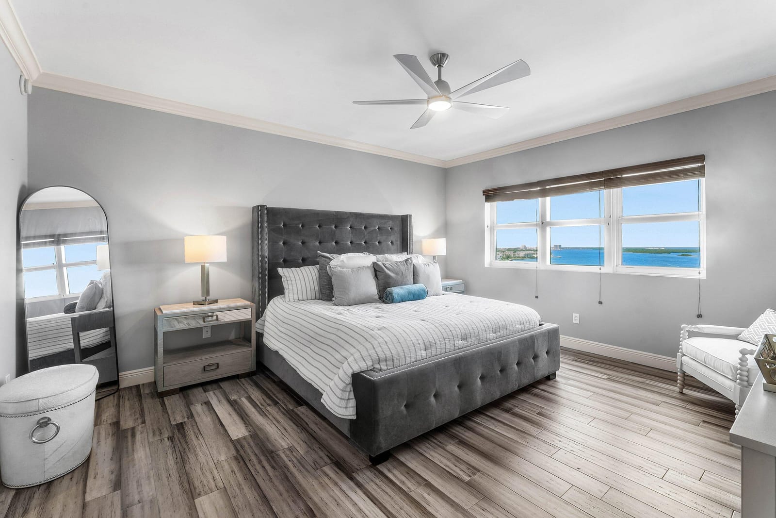 2650 Lake Shore Drive 2102 — photo 12