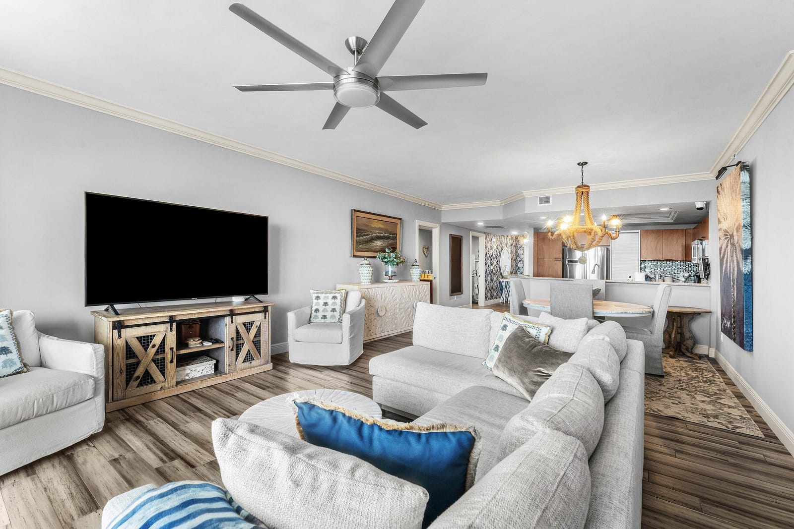 2650 Lake Shore Drive 2102 — photo 7