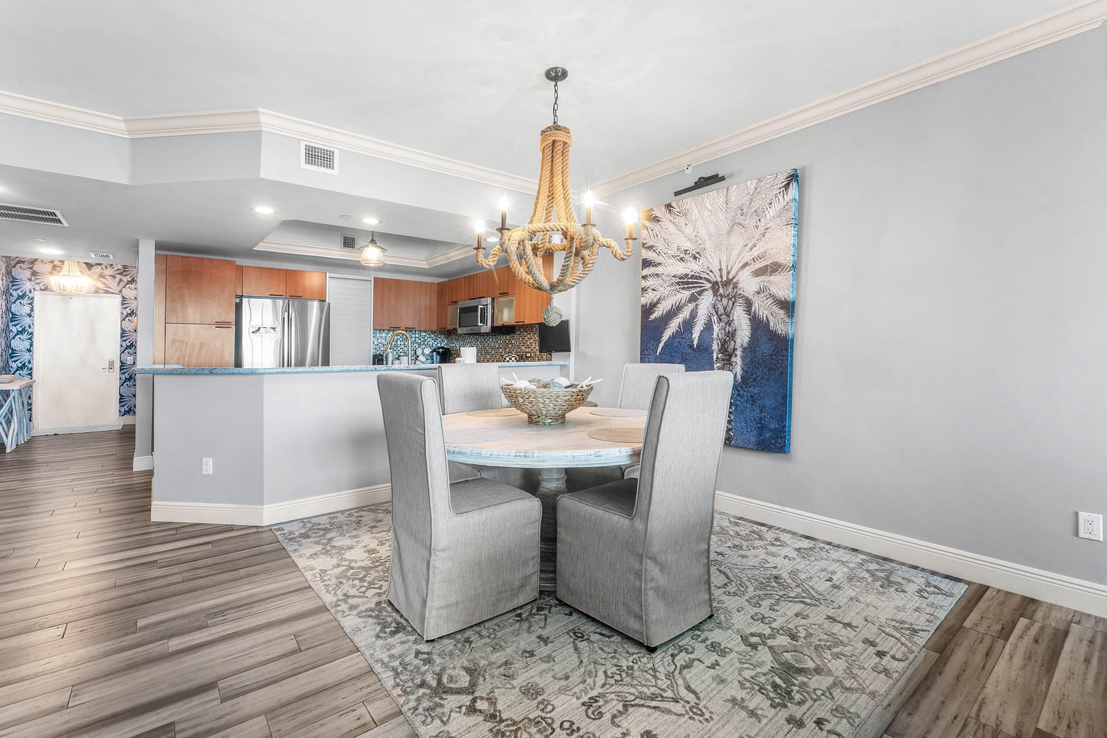 2650 Lake Shore Drive 2102 — photo 8