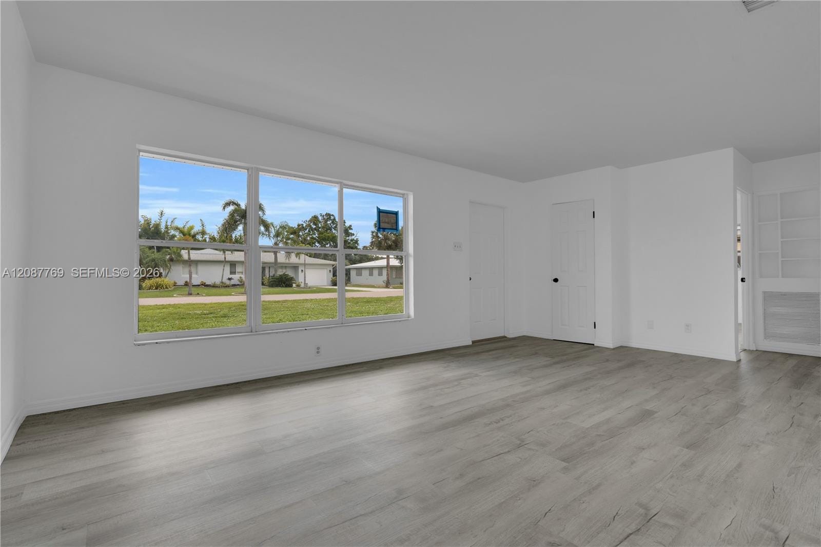 214 W Grace Street, FL 33950 photo 15