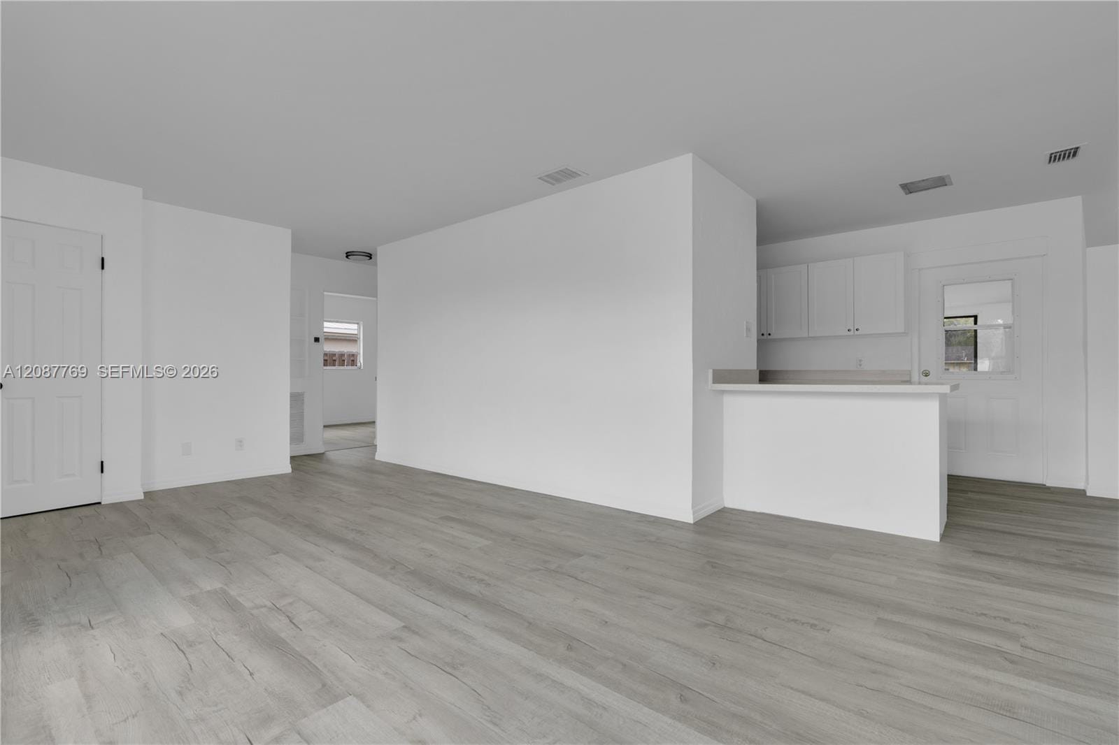 214 W Grace Street, FL 33950 photo 16